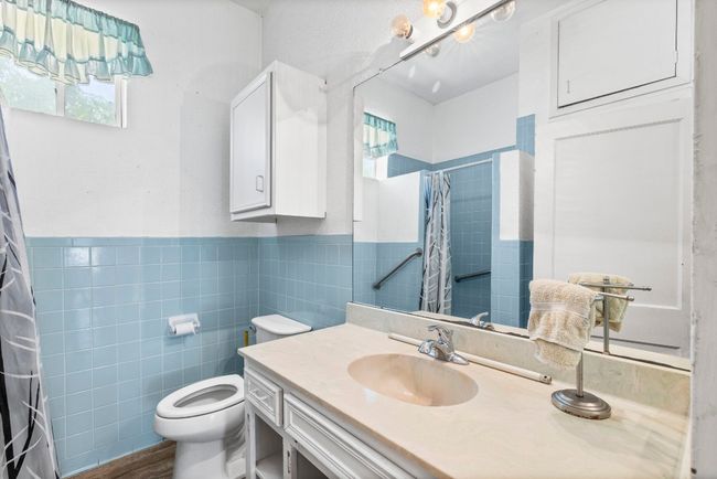 911 N Avenue C, House other with 3 bedrooms, 2 bathrooms and null parking in Elgin TX | Image 35
