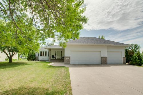 463 42nd Ave S, Moorhead, MN, 56560-6719 | Card Image