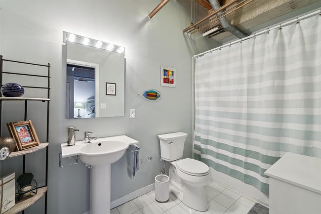 UNIT-407 - 100 Market St, Condo with 2 bedrooms, 2 bathrooms and null parking in Des Moines IA | Image 21