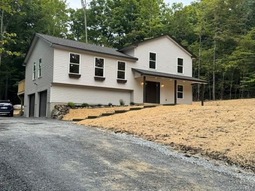 9 Union School Rd, Montgomery, NY, 12549-2310 | Card Image