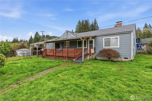 2201 Holcomb Loop Rd, Kelso, WA, 98626-9371 | Card Image