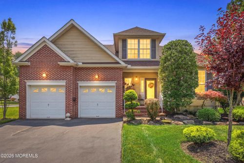207 Bradwick Way, Marlboro, NJ, 07746-2472 | Card Image
