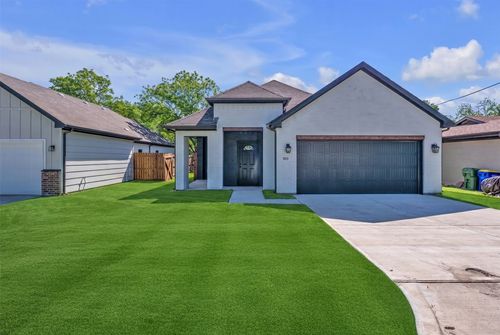 305 Pemberton Dr, White Settlement, TX, 76108-2336 | Card Image