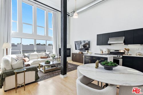 407-4215 Glencoe Ave, Marina del Rey, CA, 90292-5607 | Card Image