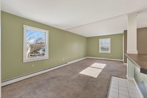 3-177 Main St, Newmarket, NH, 03857-2021 | Card Image