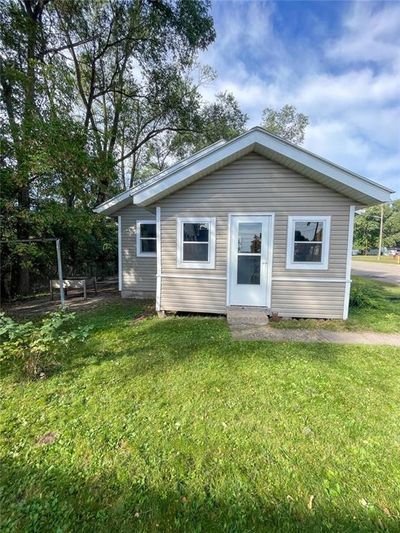 531 Cedar Street, House other with 2 bedrooms, 1 bathrooms and null parking in Eau Claire WI | Image 2