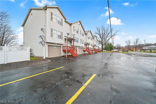 6037 Lake Rd W, Ashtabula, OH, 44004-8678 | Card Image