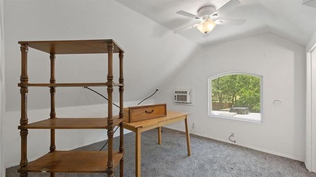 368 Riddle Rd, House other with 4 bedrooms, 2 bathrooms and 1 parking in Cedar Creek TX | Image 14