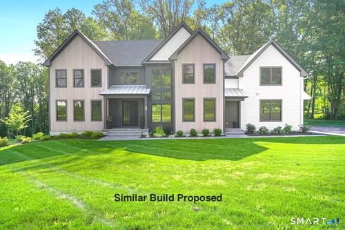 110 Porters Hill Rd, Trumbull, CT, 06611-1435 | Card Image