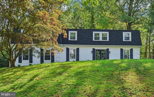 650 Sawmill Rd, NEWTOWN SQUARE, PA, 19073-1921 | Card Image