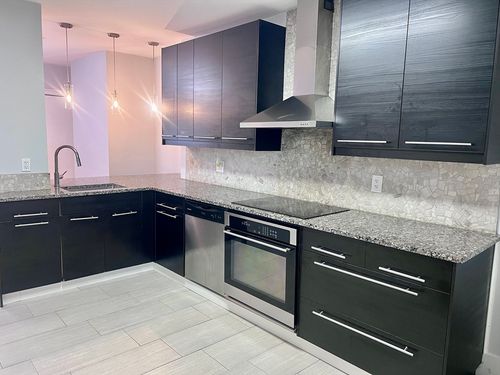 a-18 West St, Everett, MA, 02149-2518 | Card Image