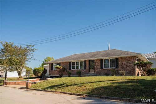 210 Plum St, Saint Elizabeth, MO, 65075-1040 | Card Image