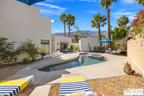 2470 N Cardillo Ave, Palm Springs, CA, 92262-2812 | Card Image