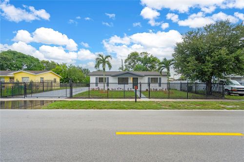 3400 Nw 211th St, Miami Gardens, FL, 33056-1008 | Card Image