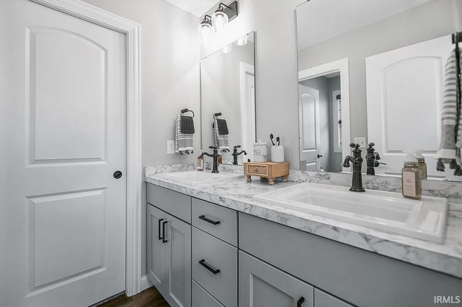 1622 Cobble Hills Dr, House other with 3 bedrooms, 3 bathrooms and null parking in Osceola IN | Image 19
