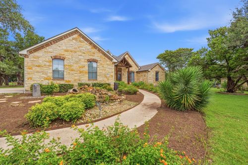 104 Quarry Lake Est, Liberty Hill, TX, 78642-4027 | Card Image