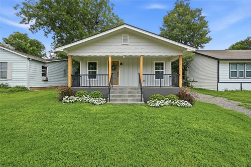 1525 W Woodard St, Denison, TX, 75020-3524 | Card Image