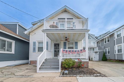 811 Delancey Pl, Ocean City, NJ, 08226-4137 | Card Image