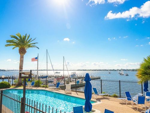 201-201 Yacht Club Ln, Seabrook, TX, 77586-6203 | Card Image