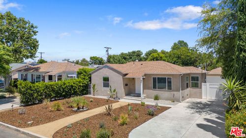 7718 Genesta Ave, Van Nuys, CA, 91406 | Card Image