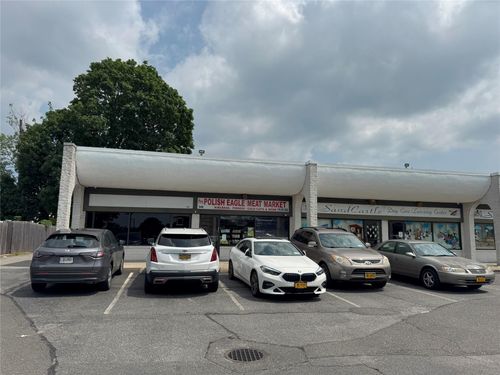 550 Central Ave, Bethpage, NY, 11714-3928 | Card Image