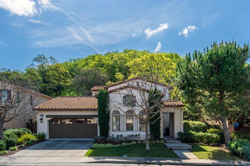 3183 Olympic Rd, Fairfield, CA, 94534-8327 | Card Image