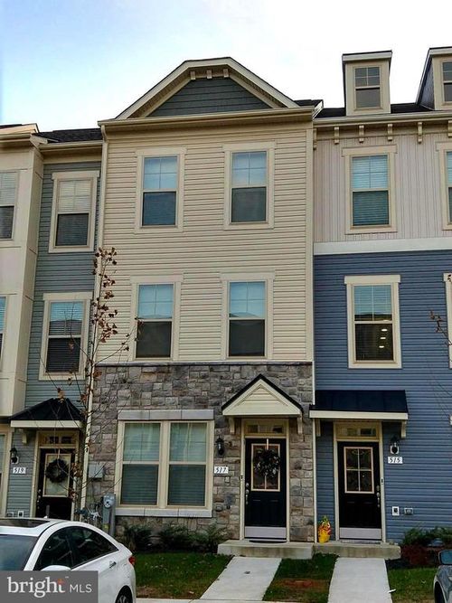 517 Pebblebrook Ln, GLEN BURNIE, MD, 21060-8632 | Card Image