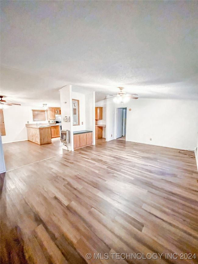 39 Summit Dr, House other with 3 bedrooms, 2 bathrooms and null parking in Canadian OK | Image 6