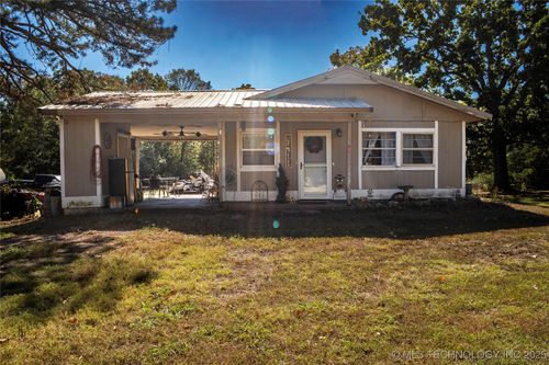 466022 E 800 Rd, Stilwell, OK, 74960-2444 | Card Image