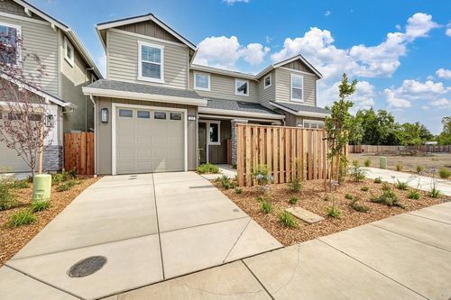 233 Chico Place, Davis, CA, 95616 | Card Image