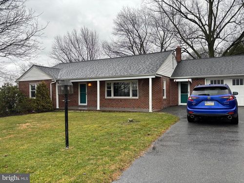 5424 Valley View Dr, GAP, PA, 17527-9536 | Card Image