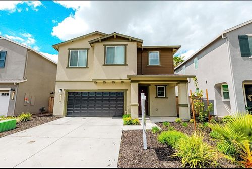 441 Avendale Dr, Manteca, CA, 95337-8151 | Card Image