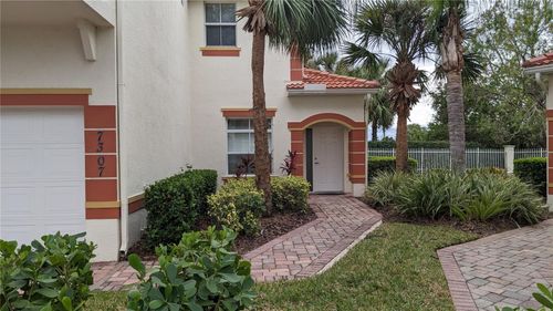 7-102-7307 Fountain Palm Cir, BRADENTON, FL, 34203-7199 | Card Image