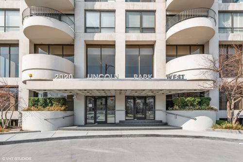 4m-2020 N Lincoln Park West, Chicago, IL, 60614 | Card Image