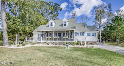 205 E Dowry Crk, Belhaven, NC, 27810-8960 | Card Image