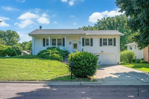 105 Eltinge Pl, Fairmont, MN, 56031-3407 | Card Image