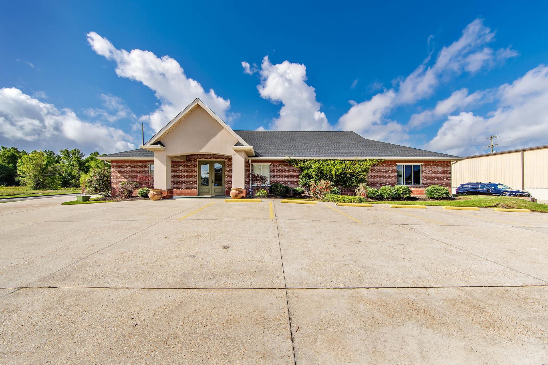 181 Corporate Dr, Houma, LA 70360