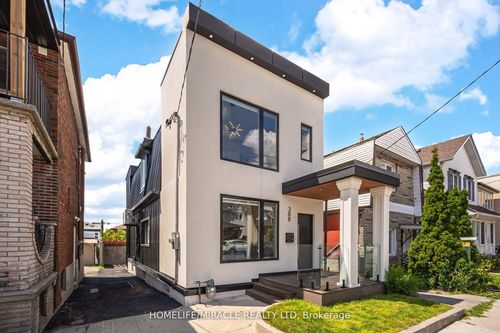 388 Oakwood Ave, York, ON, M6E2W3 | Card Image