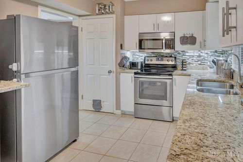 1210 Clovernook Dr, Hamilton, OH, 45013-3718 | Card Image