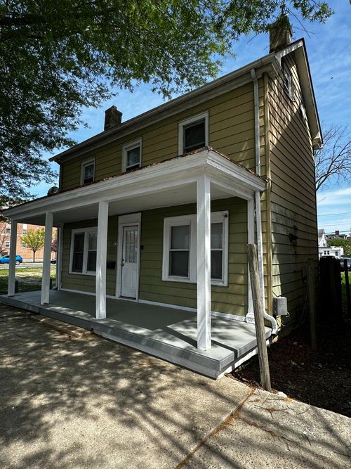 7 S Governors Ave, DOVER, DE, 19904-3220 | Card Image