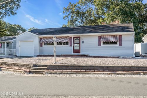 613 Twin River Dr, Forked River, NJ, 08731-4947 | Card Image