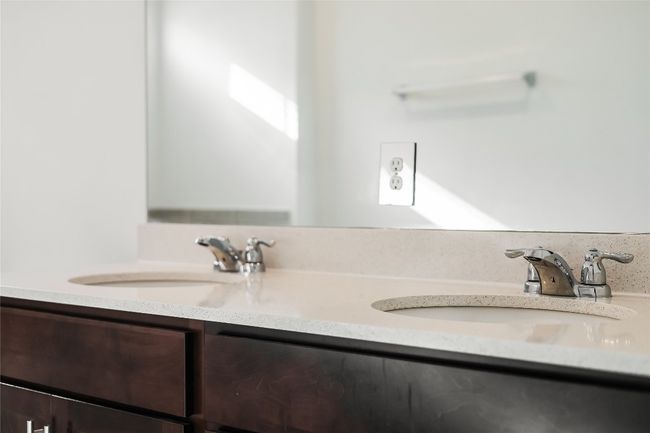 Full bath with double vanity | Image 22