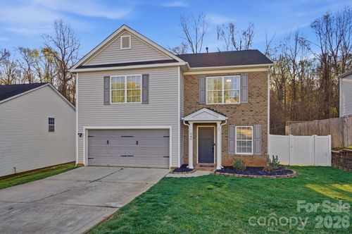 546 River View Dr, Lowell, NC, 28098-1277 | Card Image