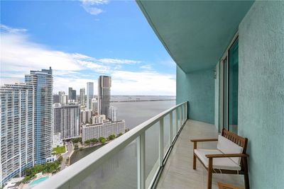 4008 - 1900 N Bayshore Dr, Condo with 1 bedrooms, 1 bathrooms and null parking in Miami FL | Image 1