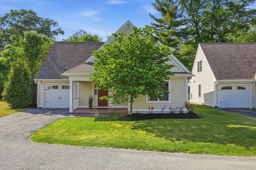 8-8 Cheevers Path, Bedford, MA, 01730-1080 | Card Image