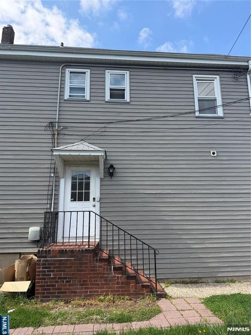 71-69-71 Mehrhof Rd, Little Ferry, NJ, 07643-2078 | Card Image