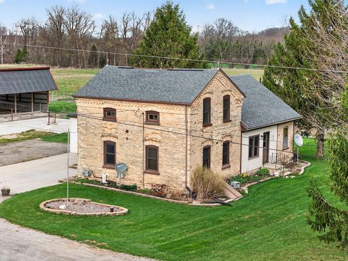 2342 State Road 28, Kewaskum, WI, 53040-9254 | Card Image