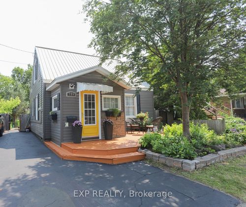 706 Wellington St W, Sault Ste. Marie, ON, P6C3V2 | Card Image