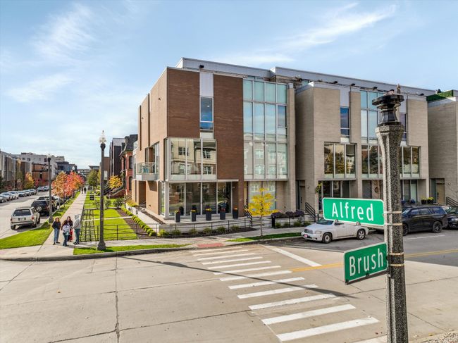 311 Alfred Street | Image 44