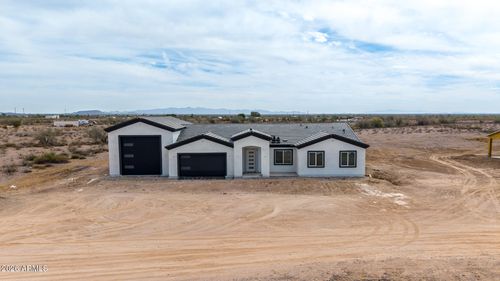 5853 N 425th Ave, Tonopah, AZ, 85354-7178 | Card Image
